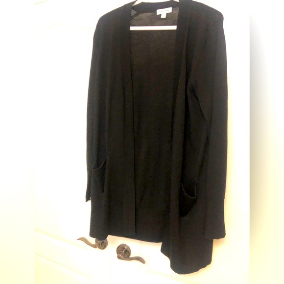 Long sweater/cardi, no buttons, pockets, soft, great condition, small - Picture 3 of 7